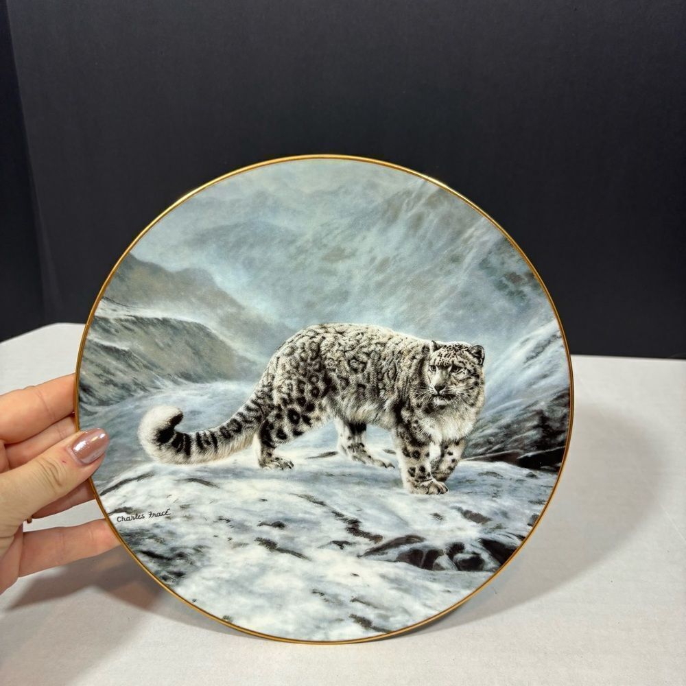 1991 Charles Frace “Fleeting Encounter” snow leopard, collectable plate NEW
